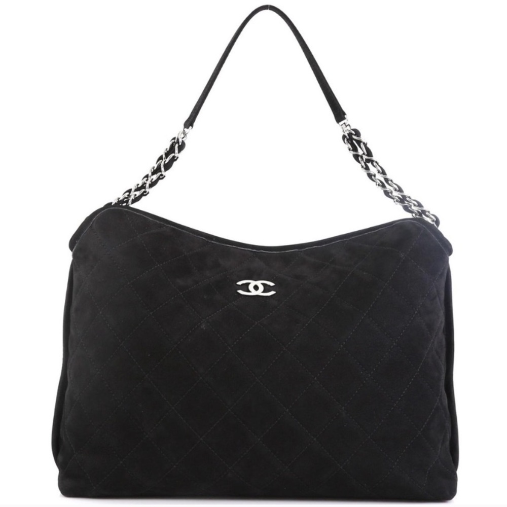 Jumbo CHANEL matte caviar hobo flap bag
